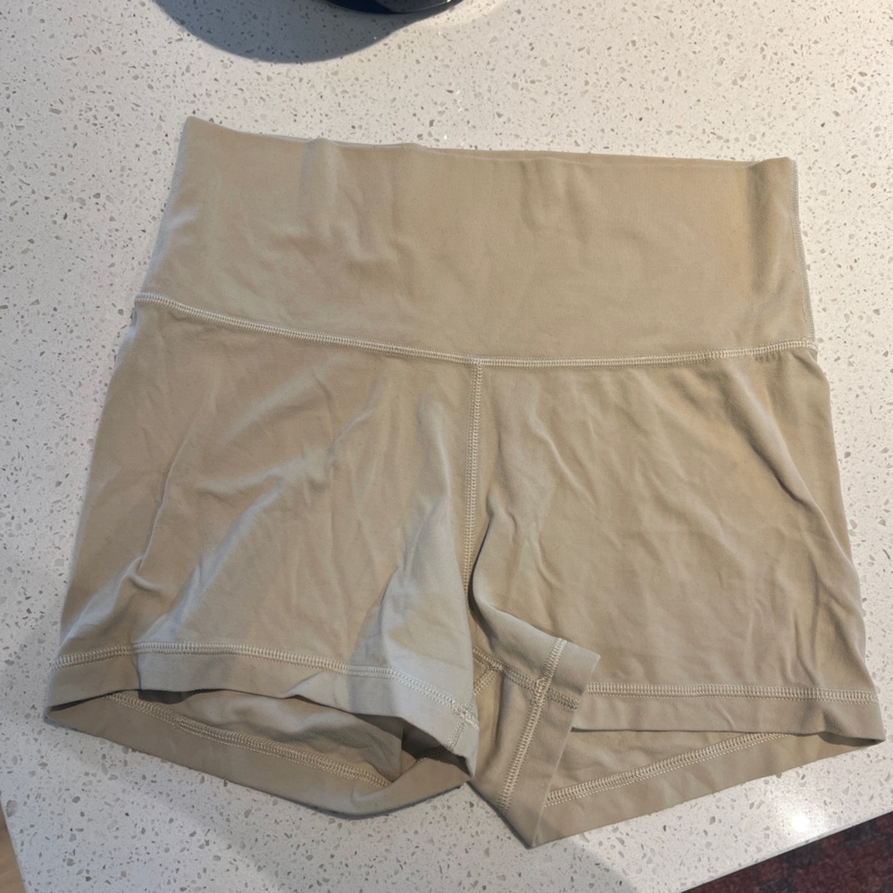 TNA Butter Shorts - Picture 2 of 4